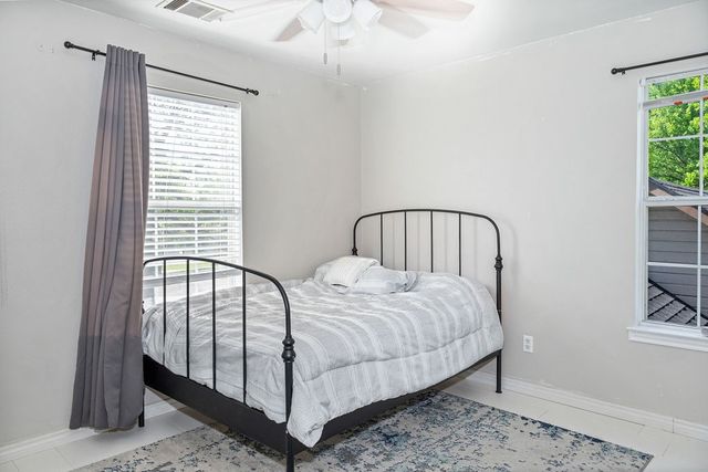 487 S Waco Street, Van Alstyne, TX 75495