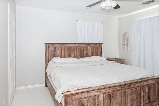 487 S Waco Street, Van Alstyne, TX 75495
