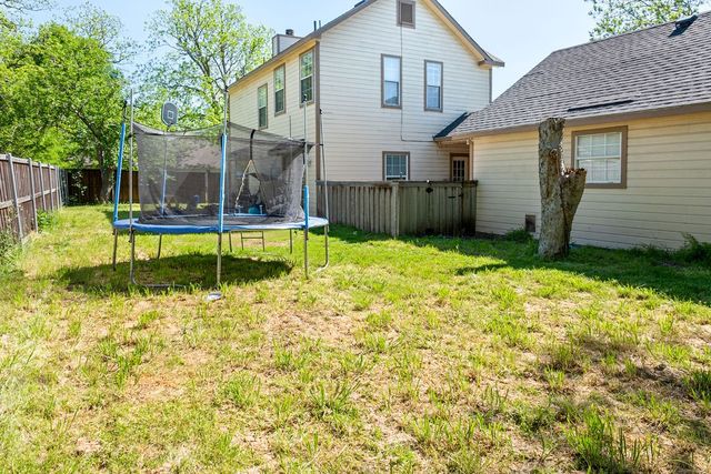 487 S Waco Street, Van Alstyne, TX 75495