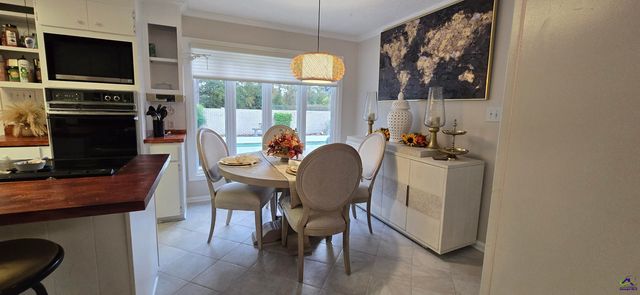 204 Deerwood Circle, Warner Robins, GA 31088