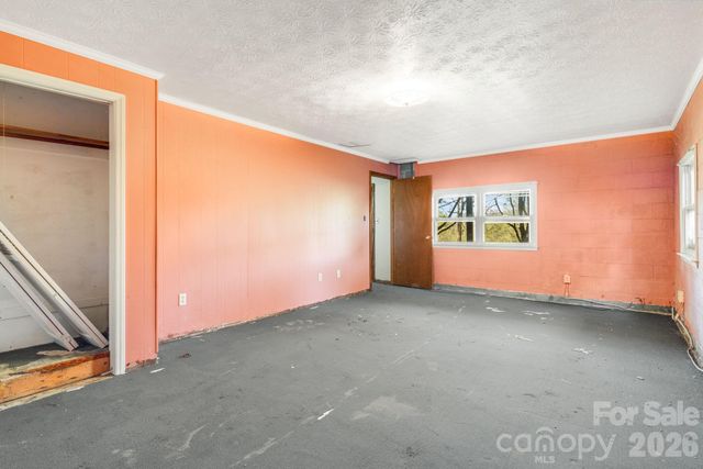 770 Echo Hill Drive, Green Mountain, NC 28704
