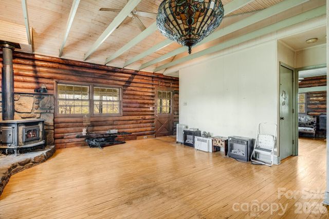 770 Echo Hill Drive, Green Mountain, NC 28704