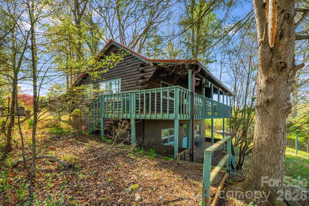 770 Echo Hill Drive, Green Mountain, NC 28704