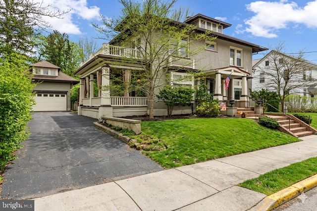 517 W MAIN ST, Mechanicsburg, PA 17055
