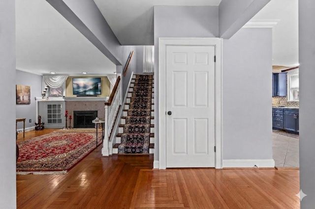517 W MAIN ST, Mechanicsburg, PA 17055