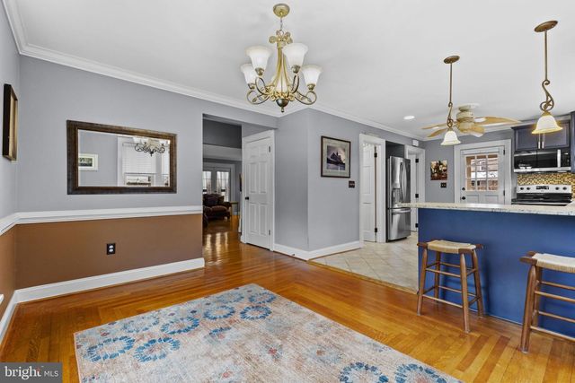 517 W MAIN ST, Mechanicsburg, PA 17055