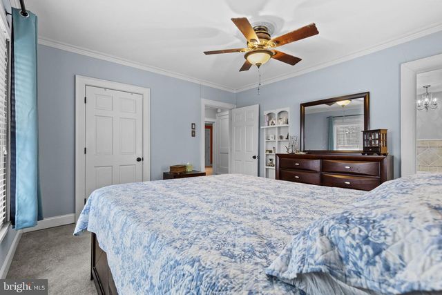 517 W MAIN ST, Mechanicsburg, PA 17055