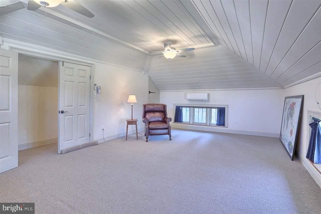 517 W MAIN ST, Mechanicsburg, PA 17055