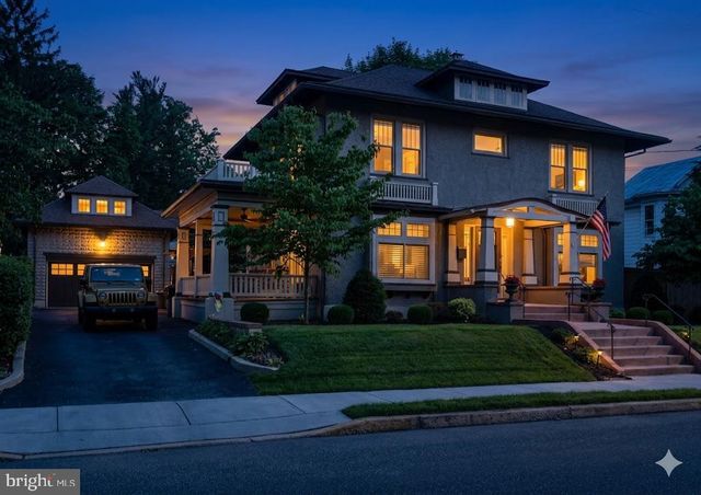 517 W MAIN ST, Mechanicsburg, PA 17055