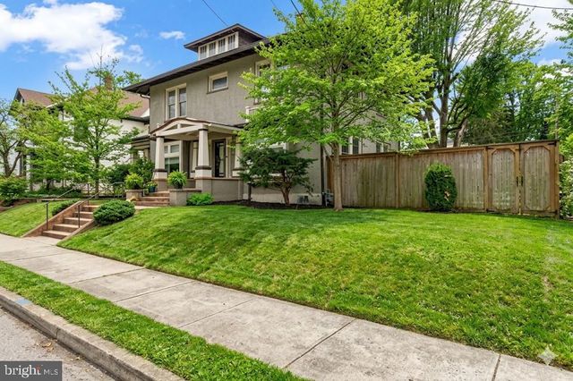 517 W MAIN ST, Mechanicsburg, PA 17055