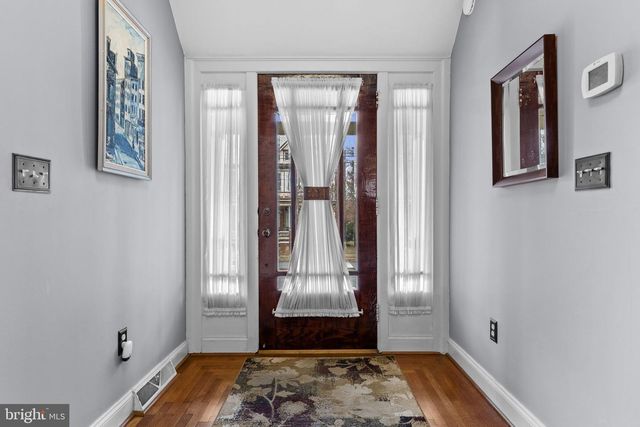 517 W MAIN ST, Mechanicsburg, PA 17055