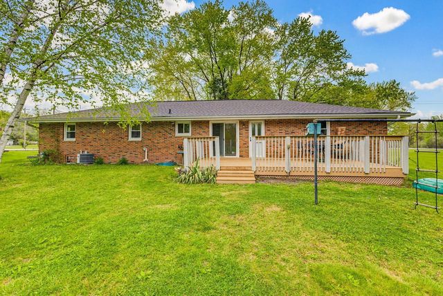 2233 Wallace Lake ROAD, West Bend, WI 53090