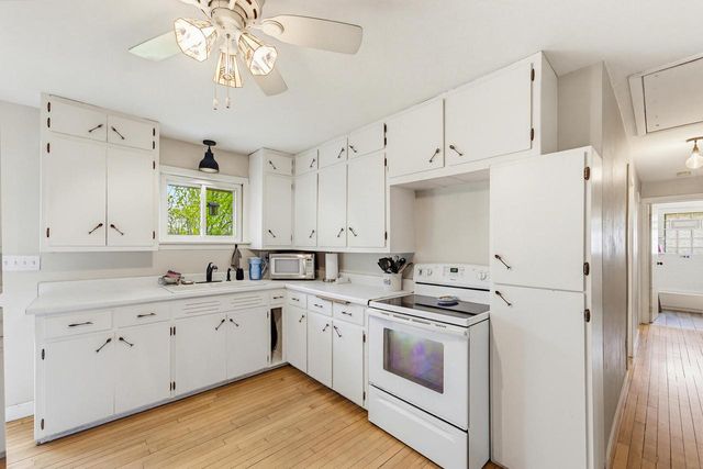 2233 Wallace Lake ROAD, West Bend, WI 53090