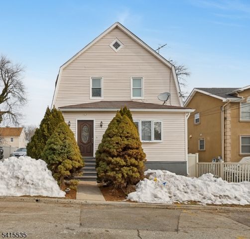 73 Fairview Ave, Teaneck Twp., NJ 07666