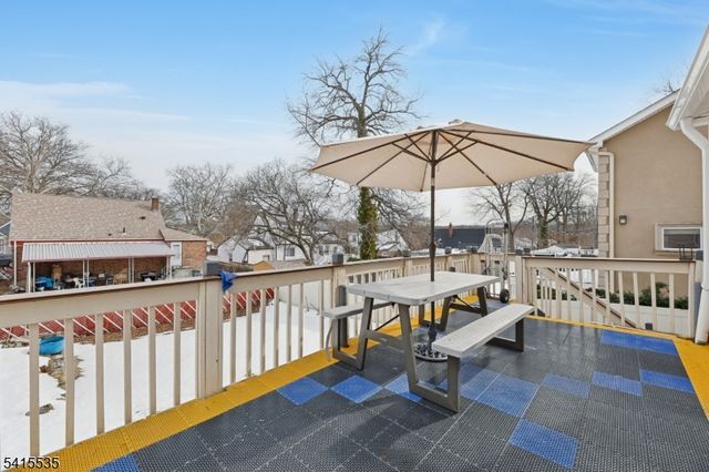 73 Fairview Ave, Teaneck Twp., NJ 07666