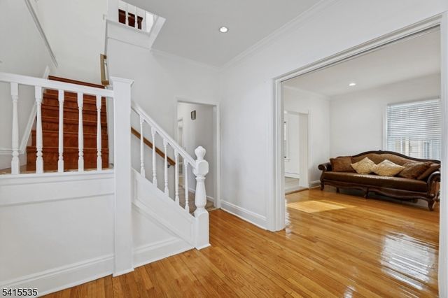 73 Fairview Ave, Teaneck Twp., NJ 07666