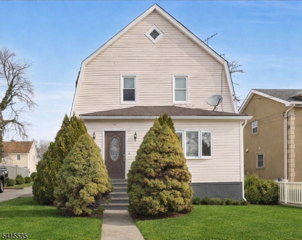 73 Fairview Ave, Teaneck Twp., NJ 07666