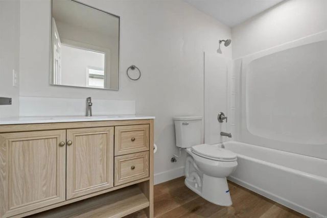 4951-57 Genesee Avenue, San Diego, CA 92117