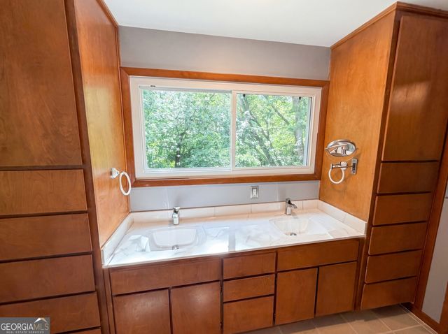265 Zephyr Court, Atlanta, GA 30350