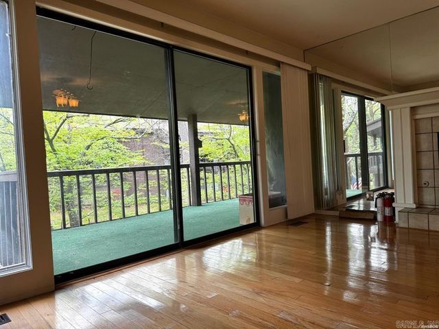 2325 Lakeshore Dr Unit B4, Hot Springs, AR 71913