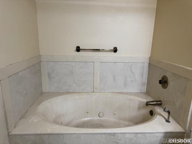 2325 Lakeshore Dr Unit B4, Hot Springs, AR 71913