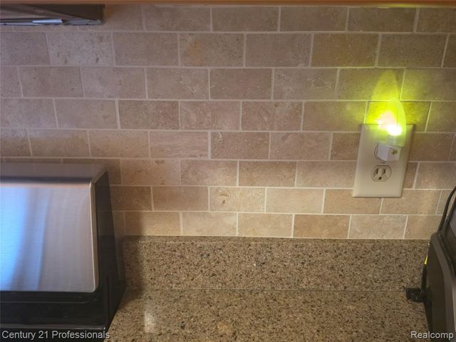 40318 Newport Drive, Plymouth, MI 48170