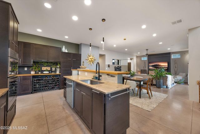 10501 E Eleanor Maldonado Place, Tucson, AZ 85747