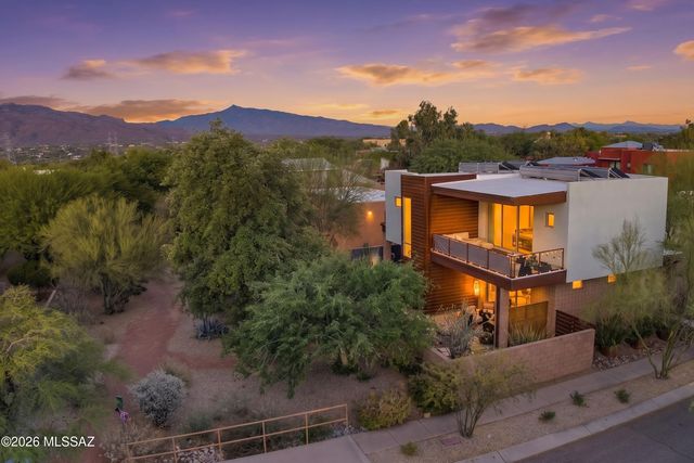 10501 E Eleanor Maldonado Place, Tucson, AZ 85747