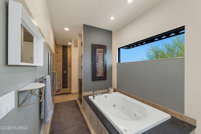 10501 E Eleanor Maldonado Place, Tucson, AZ 85747