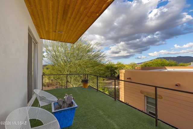 10501 E Eleanor Maldonado Place, Tucson, AZ 85747