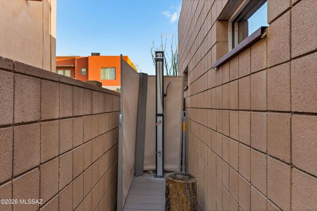 10501 E Eleanor Maldonado Place, Tucson, AZ 85747