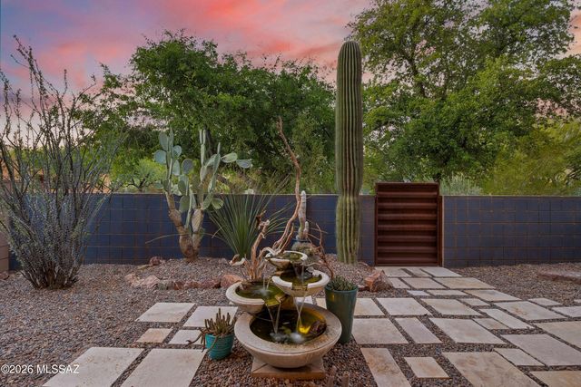 10501 E Eleanor Maldonado Place, Tucson, AZ 85747