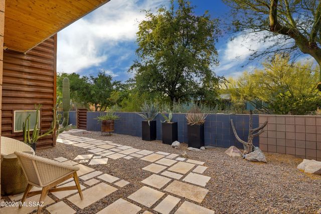 10501 E Eleanor Maldonado Place, Tucson, AZ 85747