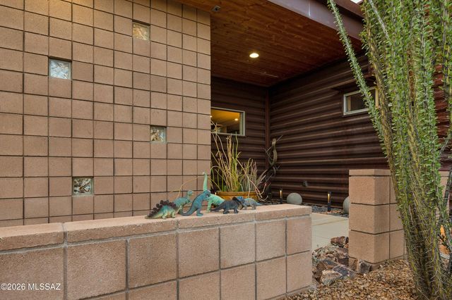 10501 E Eleanor Maldonado Place, Tucson, AZ 85747