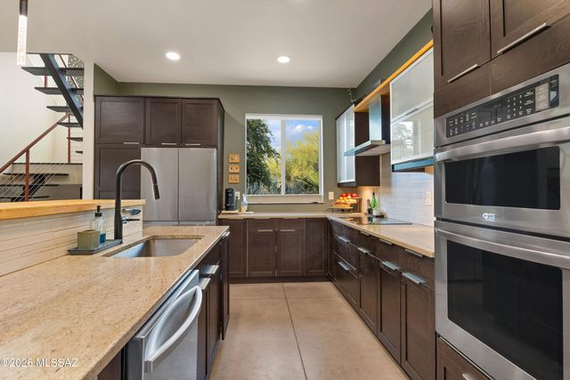 10501 E Eleanor Maldonado Place, Tucson, AZ 85747