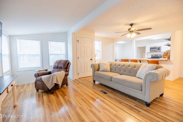 4603 Garden Drive, Knoxville, TN 37918