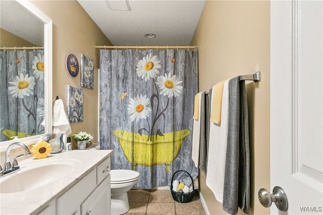 2330 Cross Creek, Tuscaloosa, AL 35404