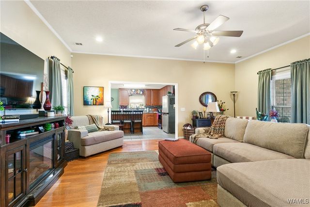 2330 Cross Creek, Tuscaloosa, AL 35404