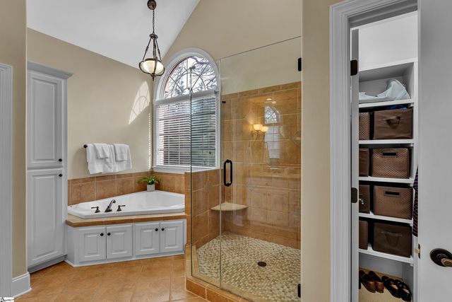 249 Indian Wells Drive, Spartanburg, SC 29306