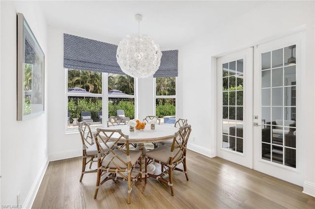 1427 Hemingway PL, Naples, FL 34103
