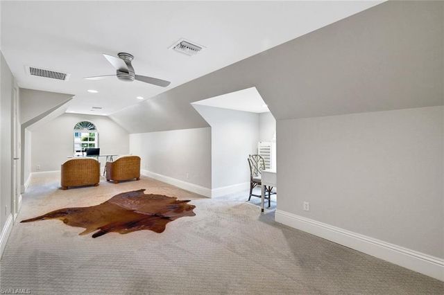 1427 Hemingway PL, Naples, FL 34103