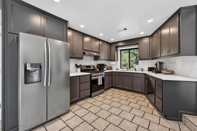 6845 Auburn Folsom Rd, Granite Bay, CA 95746