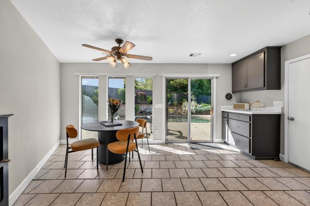 6845 Auburn Folsom Rd, Granite Bay, CA 95746