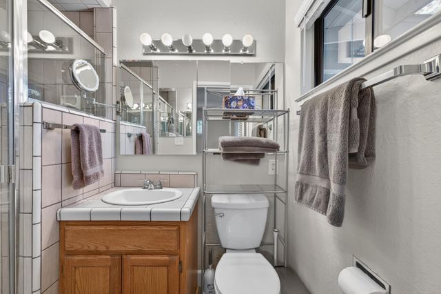 6845 Auburn Folsom Rd, Granite Bay, CA 95746