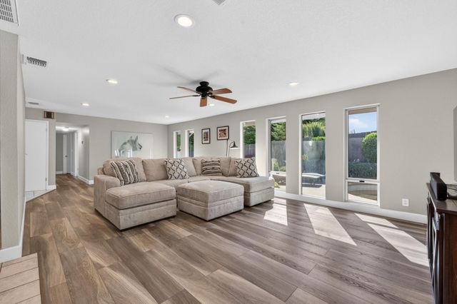 6845 Auburn Folsom Rd, Granite Bay, CA 95746