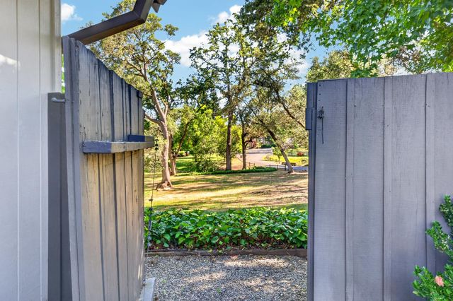 6845 Auburn Folsom Rd, Granite Bay, CA 95746