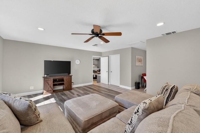 6845 Auburn Folsom Rd, Granite Bay, CA 95746