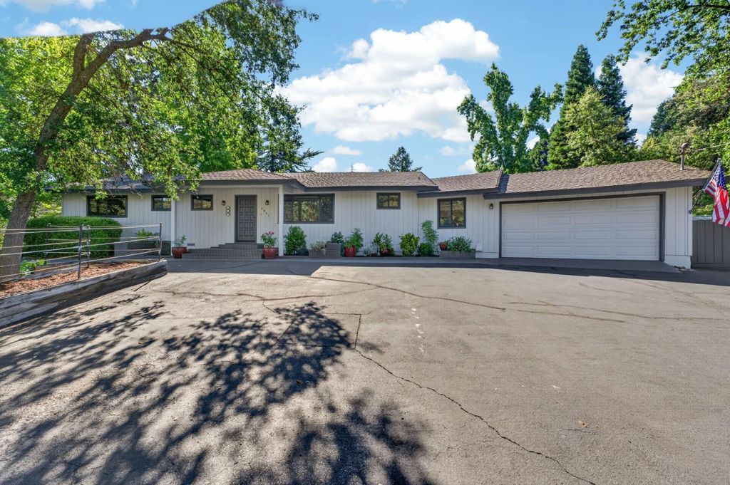 6845 Auburn Folsom Rd, Granite Bay, CA 95746