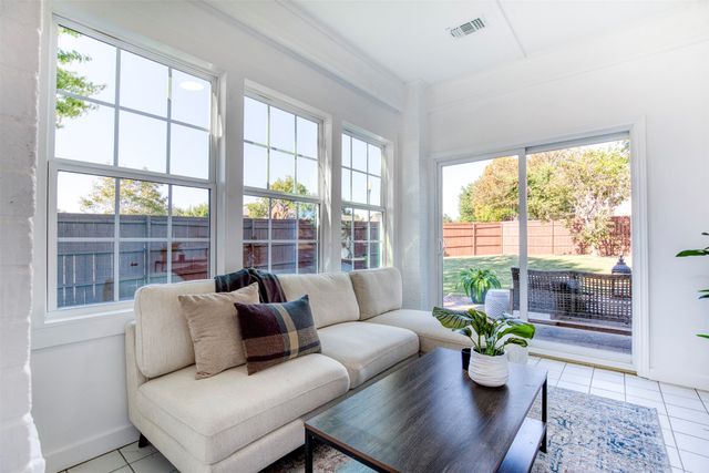 5202 Orlando Circle, Rowlett, TX 75088