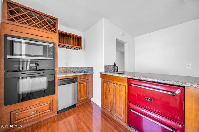 1448 E ROYAL PALM Road, Phoenix, AZ 85020